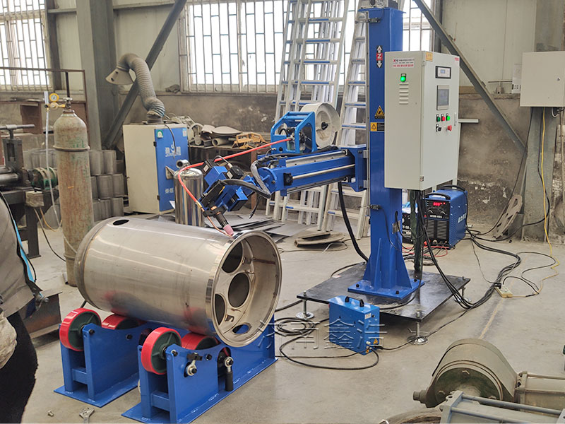 河南新鄉(xiāng)罐體過濾器氬弧自動(dòng)焊