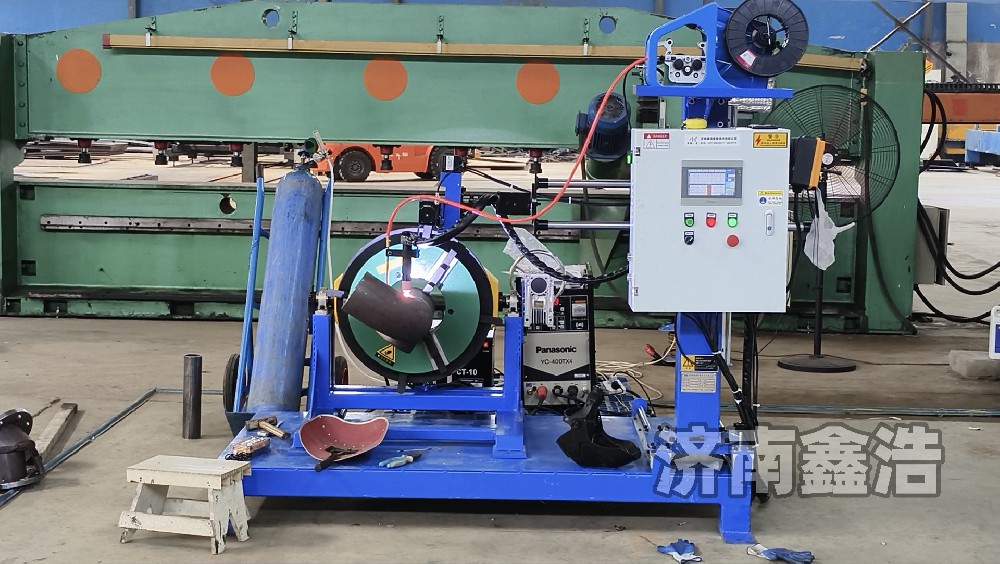 定制款600公斤氬弧自動(dòng)焊1140設(shè)備，通孔設(shè)計(jì)方便焊接