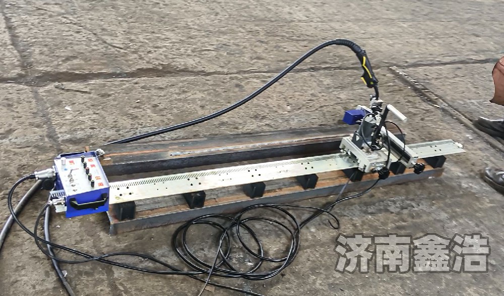 自動(dòng)焊接小車(chē)，軟軌直軌多種規(guī)格，成型美觀